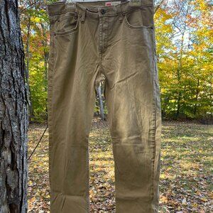 Wrangler Slim-Fit Pants – Sleek, Comfortable, and Durable